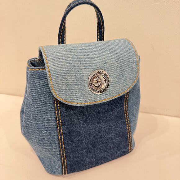 Last 1‼️Marc Jacobs Turnlock Medium Backpack 4P5HBP006H02 DENIM $350 - Picture 10 of 16